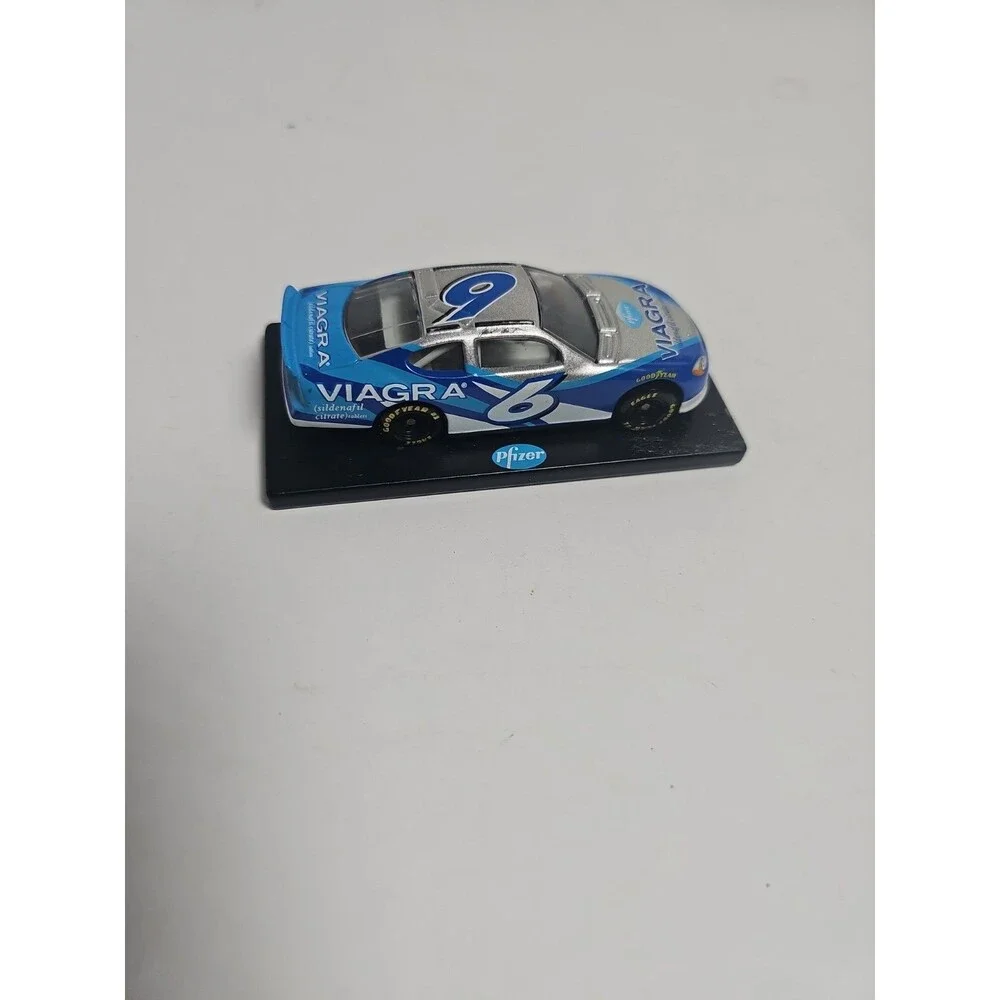 1/24 nascar diecast Mark Martin 1 of 8,116
